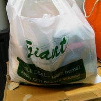 Review Giant Hypermart