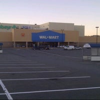 Photo prise au Walmart par Dante R. le9/10/2011