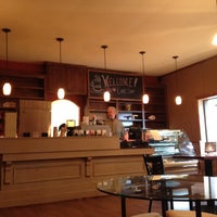 Foto tirada no(a) &amp;quot;All In&amp;quot; Coffee Shop por Matthew S. em 4/21/2012