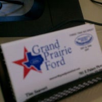 รูปภาพถ่ายที่ Grand Prairie Ford โดย Rachel C. เมื่อ 9/24/2011