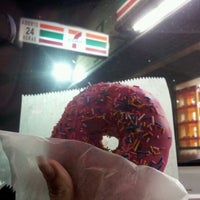 Photo taken at 7- Eleven by Anaid44 on 1/26/2012