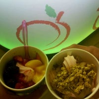 8/18/2011にBonnie W.がPeachwave Frozen Yogurtで撮った写真