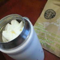 Photo taken at Starbucks Coffee 南大沢店 by HYA_9 on 1/10/2012