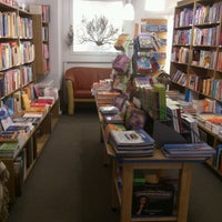 Das Foto wurde bei Buchhandlung Wirthmiller von Regina M. am 7/19/2012 aufgenommen