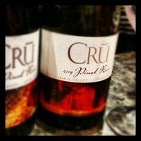 Photo prise au Cru Winery Company par Brian D. le5/12/2012
