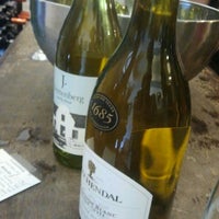 รูปภาพถ่ายที่ The Greene Grape Wine &amp;amp; Spirits โดย jaz เมื่อ 8/4/2012