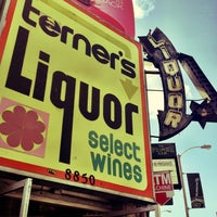 3/18/2012にJohnがTerner&amp;#39;s Liquorで撮った写真