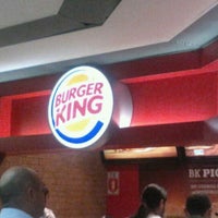 Photo taken at Burger King by Rafael P. on 8/24/2012