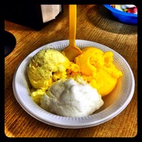 รูปภาพถ่ายที่ Soroko โดย Senhorita K. เมื่อ 2/12/2012