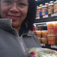 Photo taken at Key Food by Paty S. on 2/14/2012