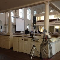 Foto tomada en Old South Meeting House  por Erin G. el 3/29/2012