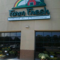 Photo taken at Farm Fresh by Donte F. on 8/29/2012