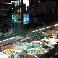 5/7/2012 tarihinde Manny L.ziyaretçi tarafından Kashkaval Cheese Market'de çekilen fotoğraf