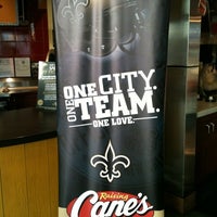 Photo taken at Raising Cane&#39;s Chicken Fingers by ⚜️melissa⚜️ on 9/4/2012