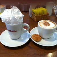 7/13/2012にTaisaがAloha Coffee &amp;amp; Bakery - Desde 2.003.で撮った写真