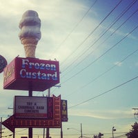 Foto diambil di Andy&amp;#39;s Frozen Custard oleh Jeff H. pada 6/16/2012