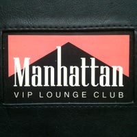 Photo taken at Manhattan VIP Lounge by GANTE! b. on 5/8/2012