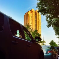 5/15/2012 tarihinde Jorge E.ziyaretçi tarafından The Tower at Cityplace'de çekilen fotoğraf