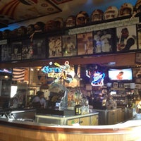 รูปภาพถ่ายที่ 4th Base Restaurant โดย Pat C. เมื่อ 5/30/2012