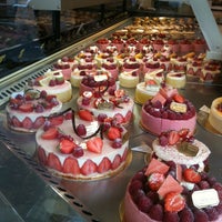 maison trouart bakery in courbevoie