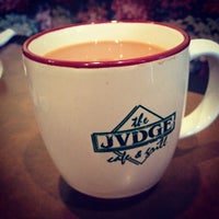 1/31/2012 tarihinde L C K.ziyaretçi tarafından Judge Cafe &amp;amp; Grill'de çekilen fotoğraf