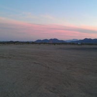 รูปภาพถ่ายที่ Skydive Phoenix Inc. โดย Cori S. เมื่อ 11/21/2011