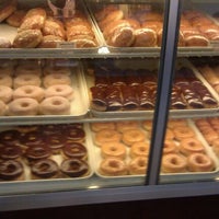 1/9/2012 tarihinde MsCake M.ziyaretçi tarafından Winchell&amp;#39;s Donut House'de çekilen fotoğraf