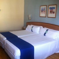 Photo taken at Holiday Inn Alicante - Playa De San Juan by Meksikanka on 8/9/2012