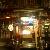 Foto tirada no(a) Even Flow Bar and Grill por Danny W. em 2/10/2012