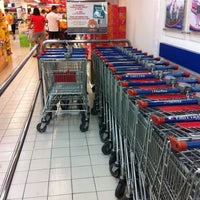 Photo taken at NTUC FairPrice by Afiza Swee Lin A. on 12/30/2010
