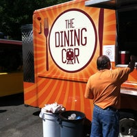 รูปภาพถ่ายที่ The Dining Car โดย Mark C. เมื่อ 8/26/2012