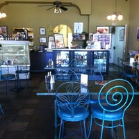 Foto tirada no(a) Mediterranean Cafe por 👑 Vanessa Miracle B. em 5/4/2012