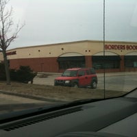 Photo taken at Borders Bookstore by Erin O. on 3/31/2011