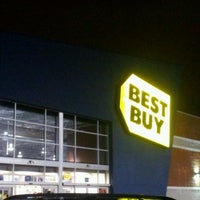 Photo taken at Best Buy by FLOSSY C. on 10/29/2011