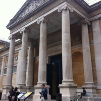 Foto tirada no(a) The Ashmolean Museum por MrJ em 9/25/2011