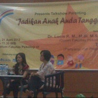 Photo taken at Gedung H Fakultas Psikologi UI by Siyam M. on 4/21/2012