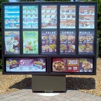 Photo taken at Taco Bell by Spackadocious S. on 8/17/2011