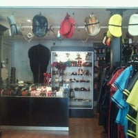 Das Foto wurde bei Stockroom/Syren Retail Boutique von Meghan M. am 11/22/2011 aufgenommen