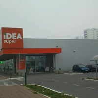 Photo taken at Roda Megamarket by Dalibor K. on 11/1/2011