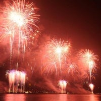 Photo taken at Fireworks On The Hudson by SAUCE on 7/5/2012