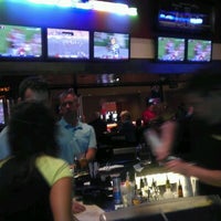 Photo taken at Stadium Sports Bar &amp;amp; Grill by Karlos on 9/25/2011
