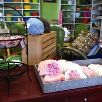 1/3/2012 tarihinde Susie R.ziyaretçi tarafından Eco Chic Boutique'de çekilen fotoğraf