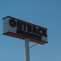 Photo taken at Outback Steakhouse by Renaldo G. on 6/17/2012