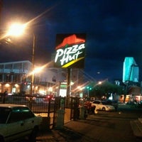 Photo taken at Pizza Hut by Felix J. on 7/1/2012