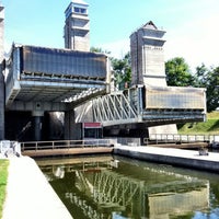 Photo taken at Trent-Severn Waterway Lock 21 - Peterborough Lift Locks by Woodrow W. on 7/27/2011