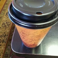 Foto tomada en Boldly Going Coffee Shop  por Shelby N. el 7/18/2012
