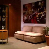 Photo taken at Warner Music Group by Roni W. on 10/25/2011