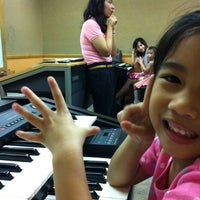 Photo taken at Siam Kolakarn Yamaha Music School by Churindhorn N. on 6/3/2012
