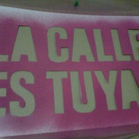 รูปภาพถ่ายที่ La Calle es Tuya โดย La Calle es Tuya เมื่อ 2/15/2011