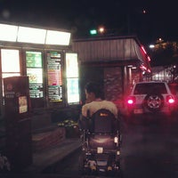 Photo taken at Wendy’s by must I. on 7/30/2012